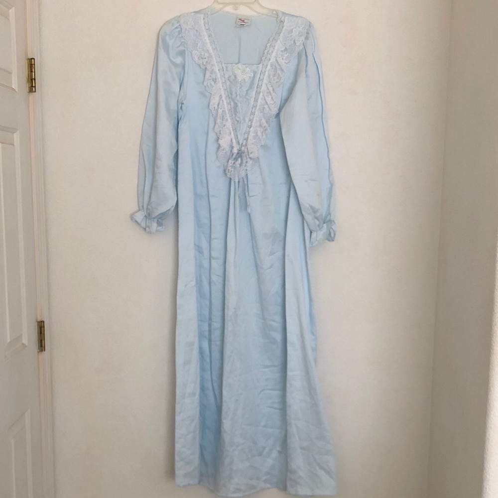 Vintage Gillian O’Malley Light Blue Lace Trim Long Nightgown